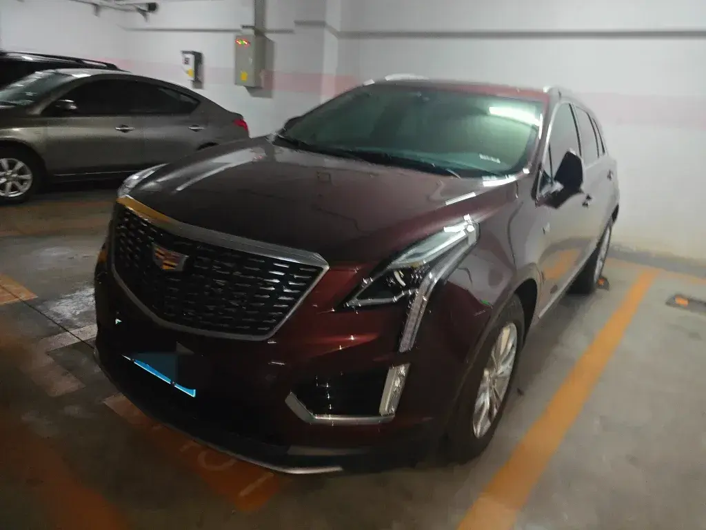 2022 Cadillac XT5 2.0T 237HP L4 9AT