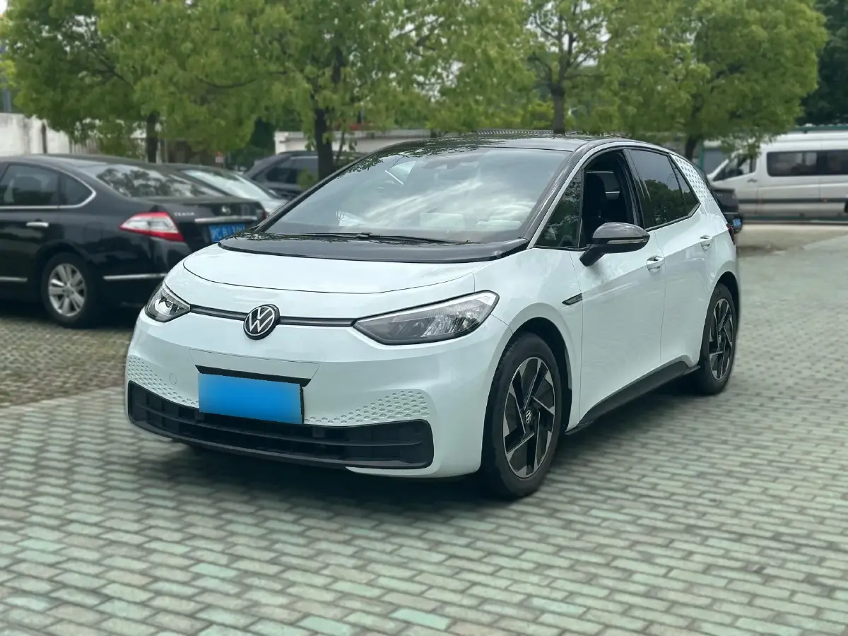 2023 Volkswagen ID.3 BEV 52.8KWH