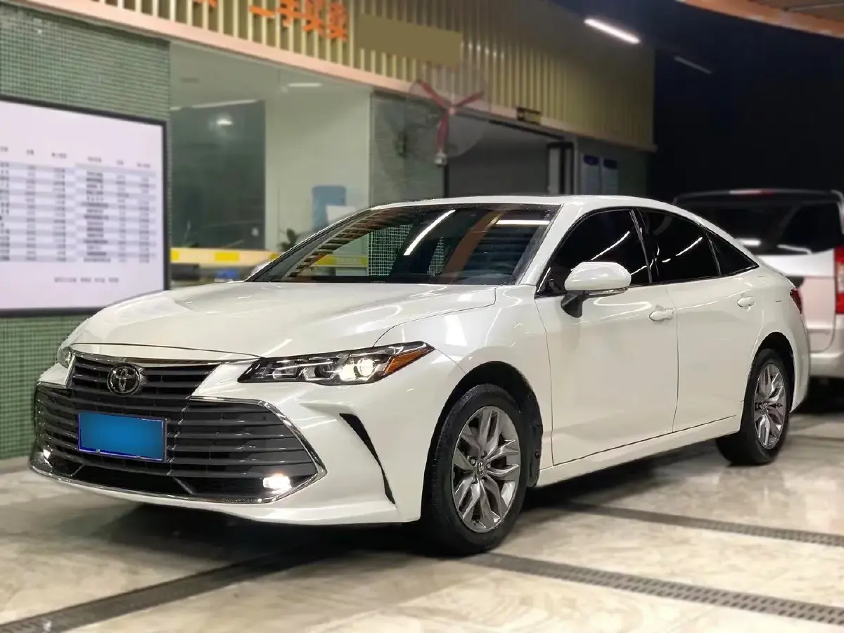 2019 Toyota Avalon 2.0L 178HP L4 CVT