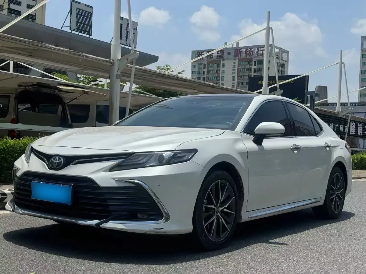2023 Toyota Camry 2.5L 207HP L4 8AT