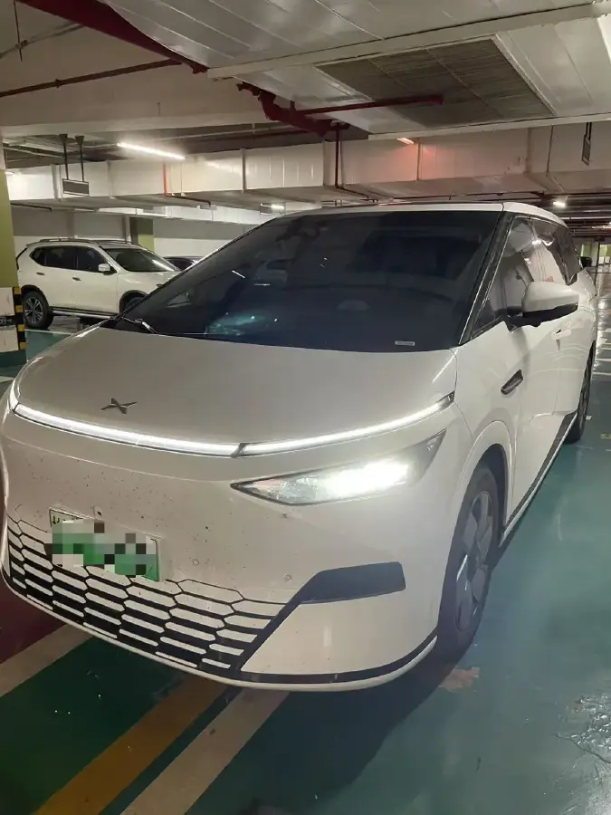 2024 Xpeng X9 BEV 101.5KWH