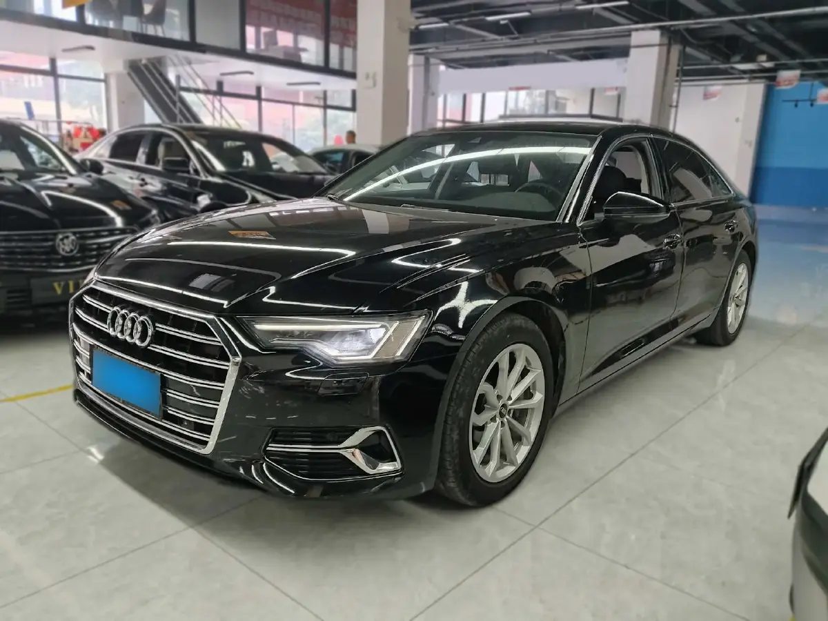 2023 Audi A6L 2.0T 190HP L4 7DCT