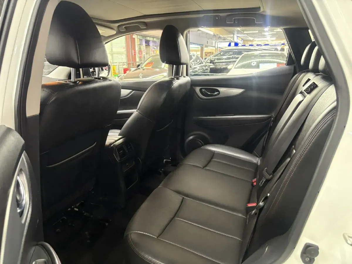 2021 Nissan Qashqai 2.0L 151HP L4 CVT,autocango,china used car exporter,china ev exporter,chinese used car exporter,chinese used ev exporter