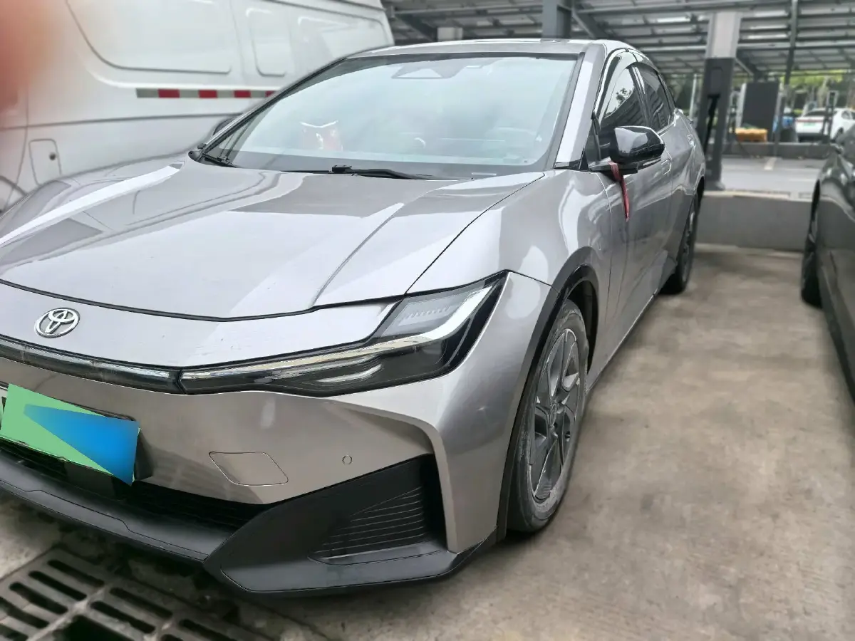 2024 Toyota bZ3 BEV 49.92KWH