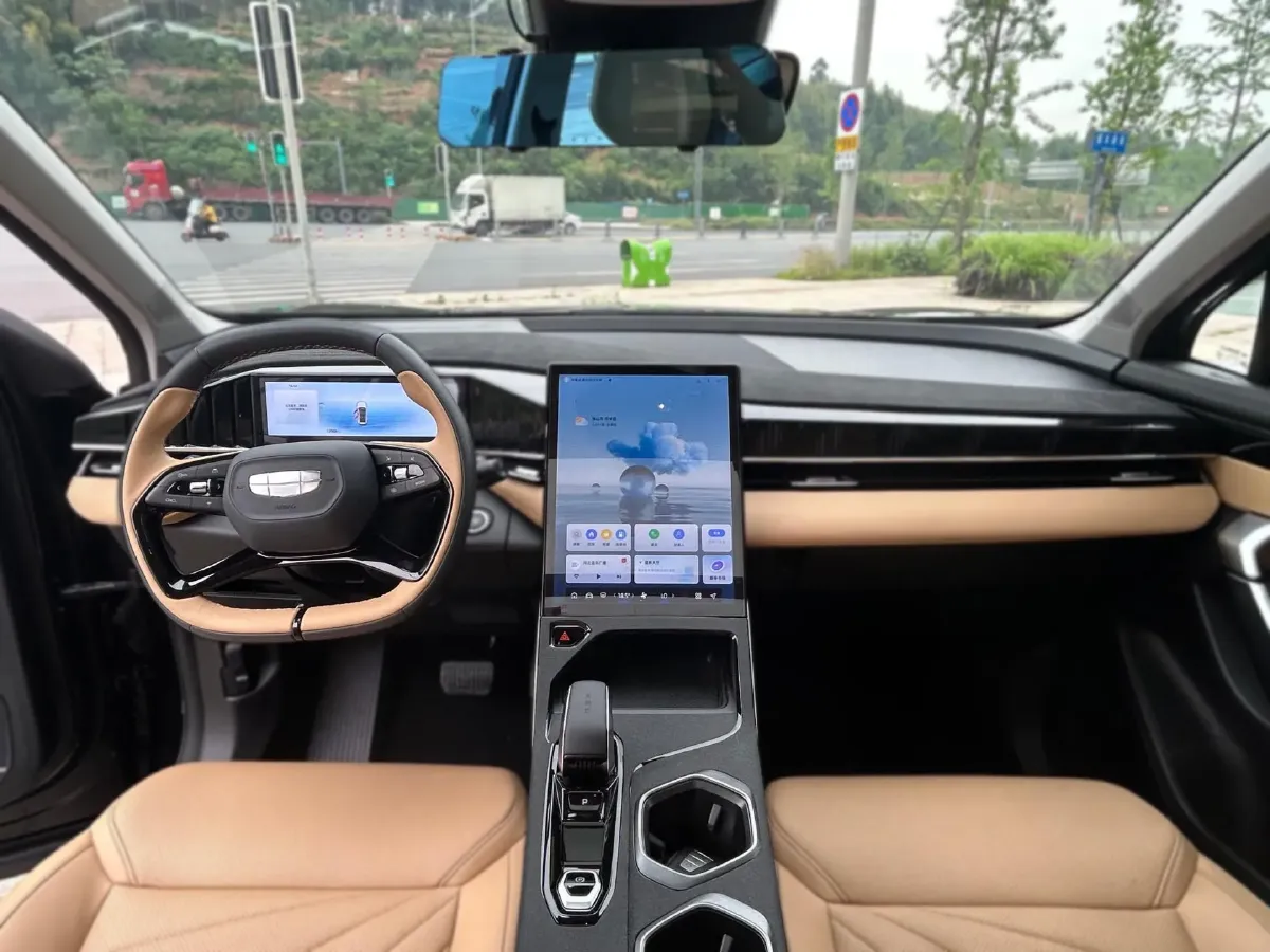 2024 Geely StarRay 1.5T 181HP L4 7DCT,autocango,china used car exporter,china ev exporter,chinese used car exporter,chinese used ev exporter