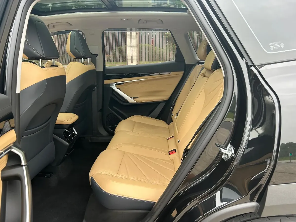 2024 Geely StarRay 1.5T 181HP L4 7DCT,autocango,china used car exporter,china ev exporter,chinese used car exporter,chinese used ev exporter