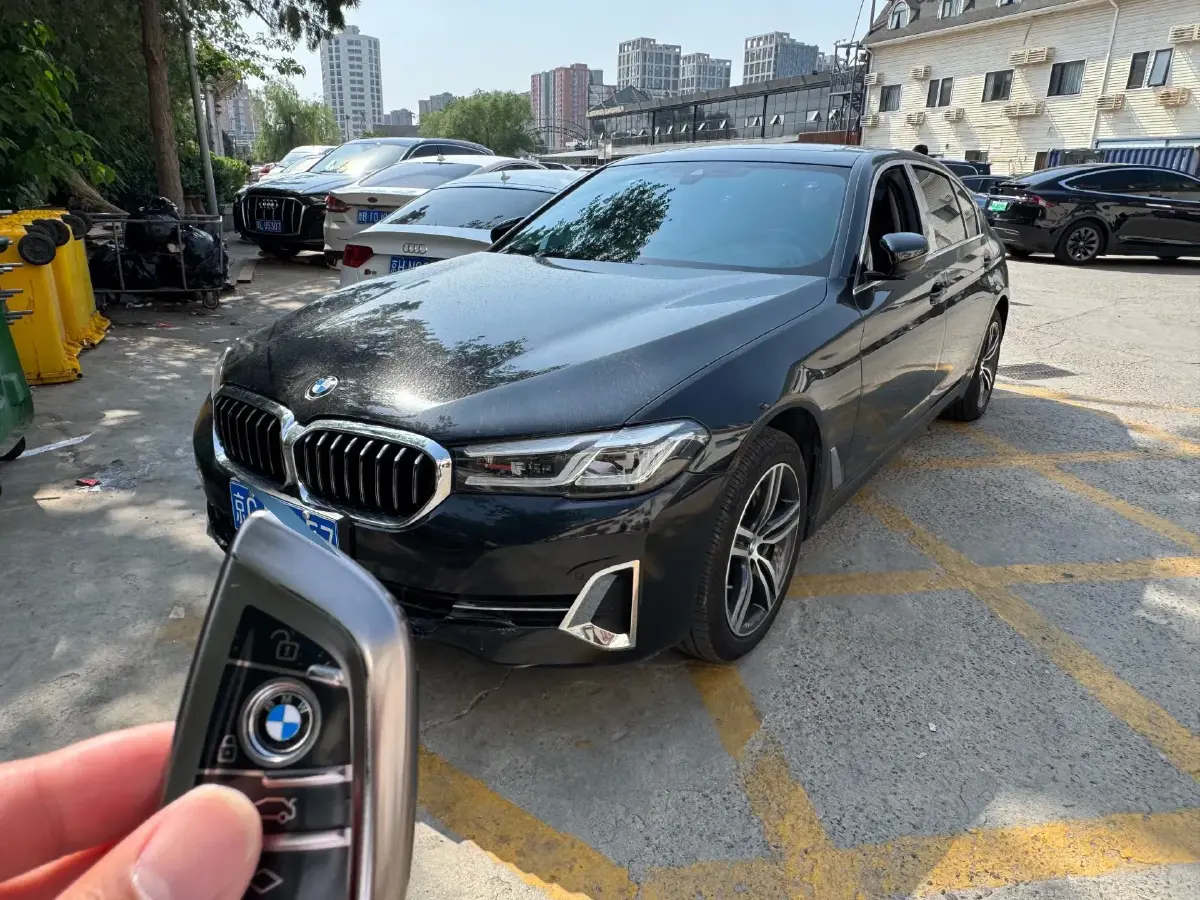 2023 BMW 5 Series 2.0T 245HP L4 8AT