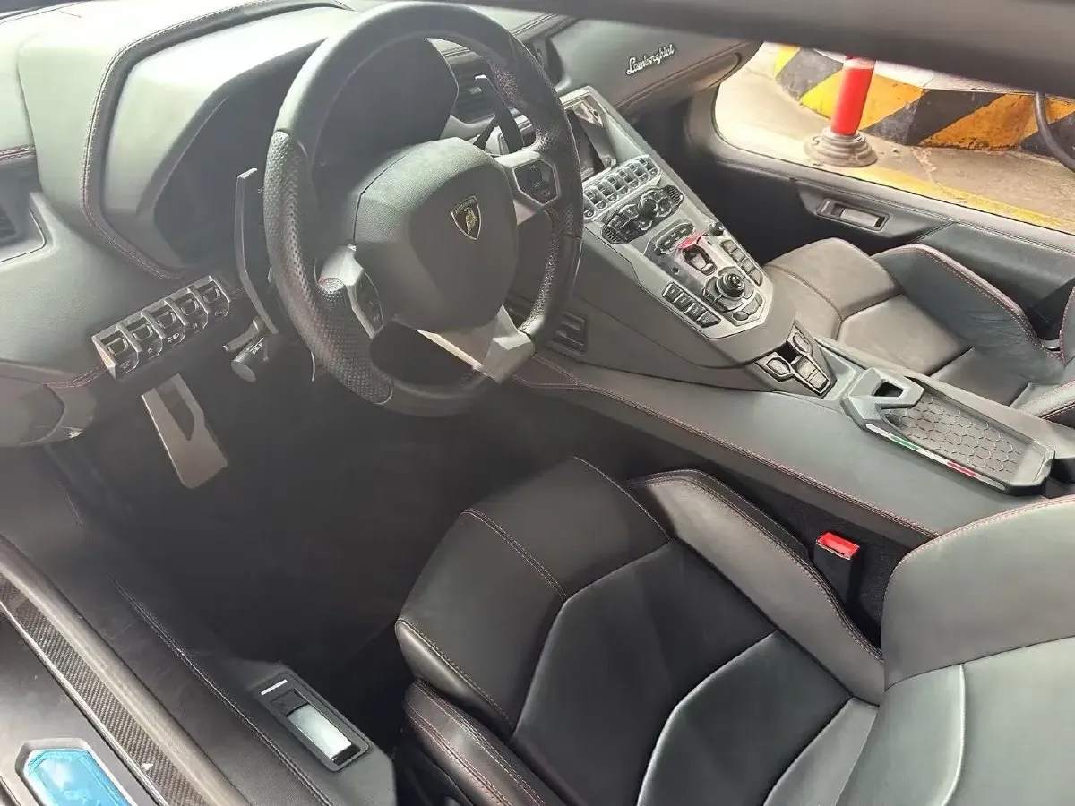 2017 Lamborghini Aventador 6.5L 740HP V12 7ISR,autocango,china used car exporter,china ev exporter,chinese used car exporter,chinese used ev exporter