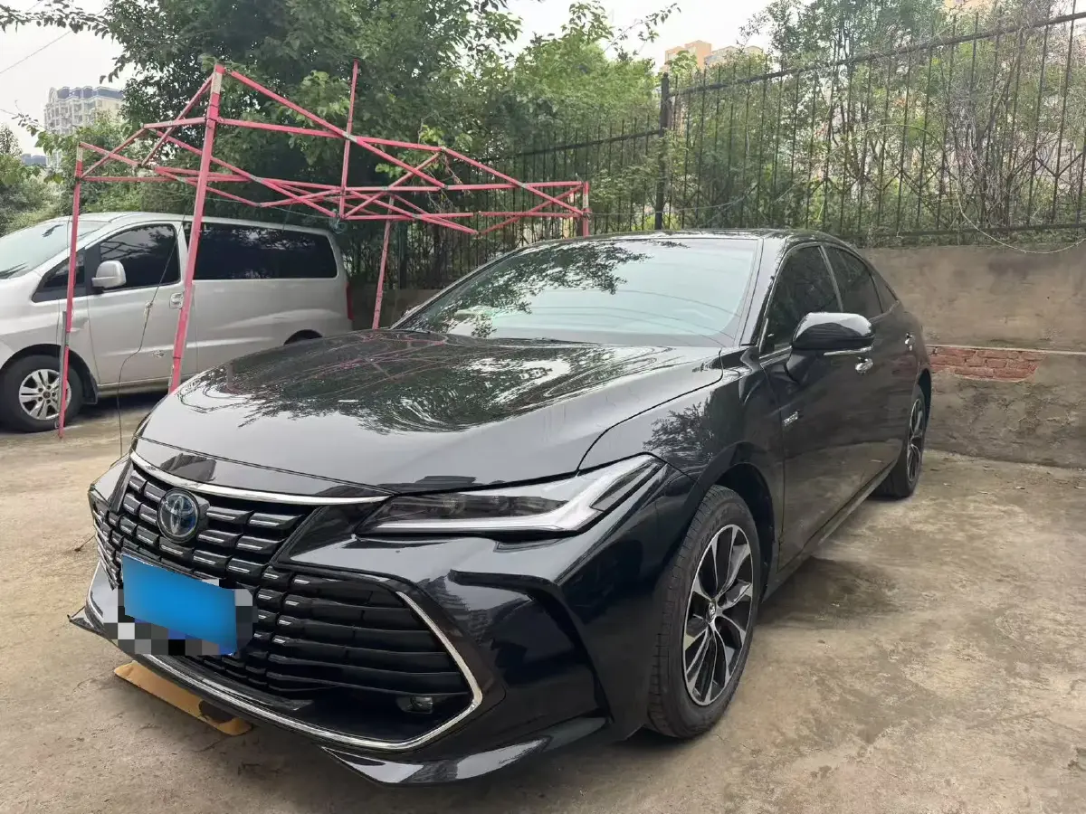 2023 Toyota Avalon 2.5L 178HP L4 E-CVT Hybrid