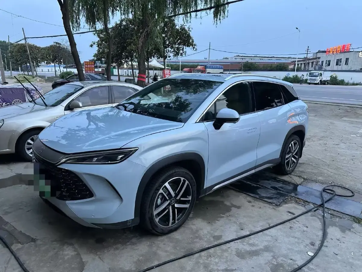 2024 BYD SongL DM-i 1.5L 101HP L4 E-CVT PHEV 18.3KWH