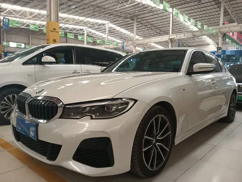 2022 BMW 3 Series 2.0T 156HP L4 8AT
