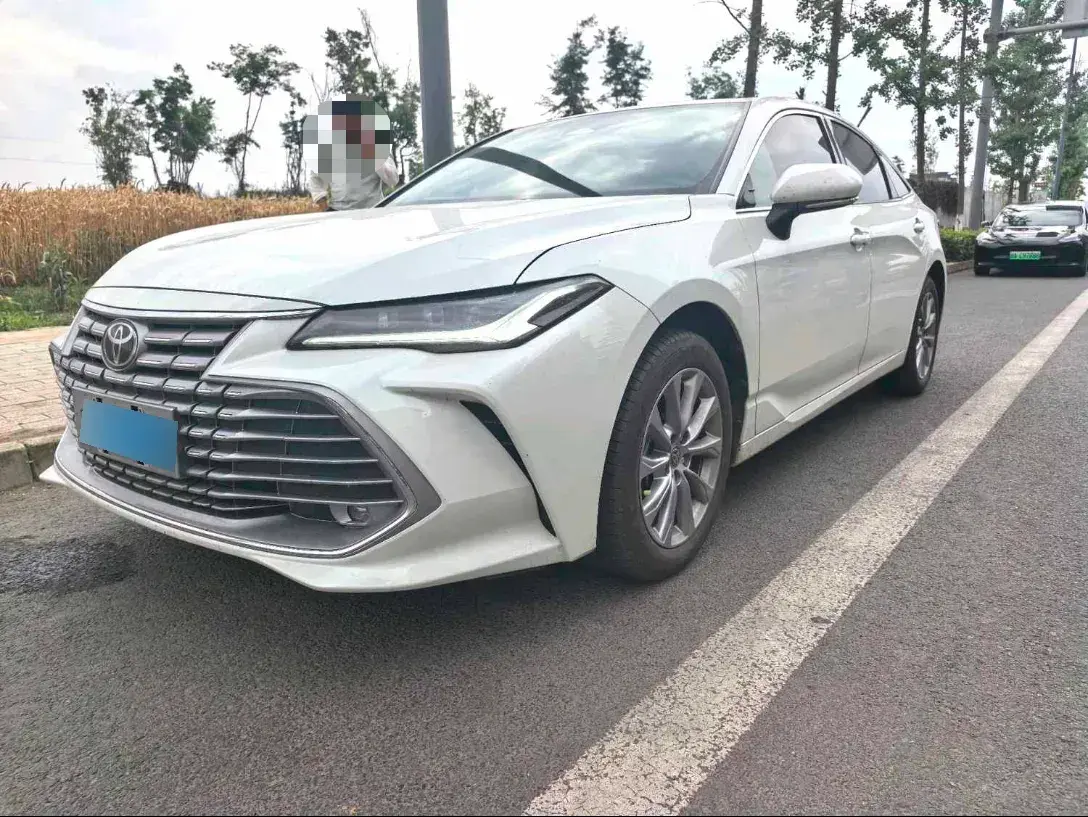 2023 Toyota Avalon 2.0L 177HP L4 CVT