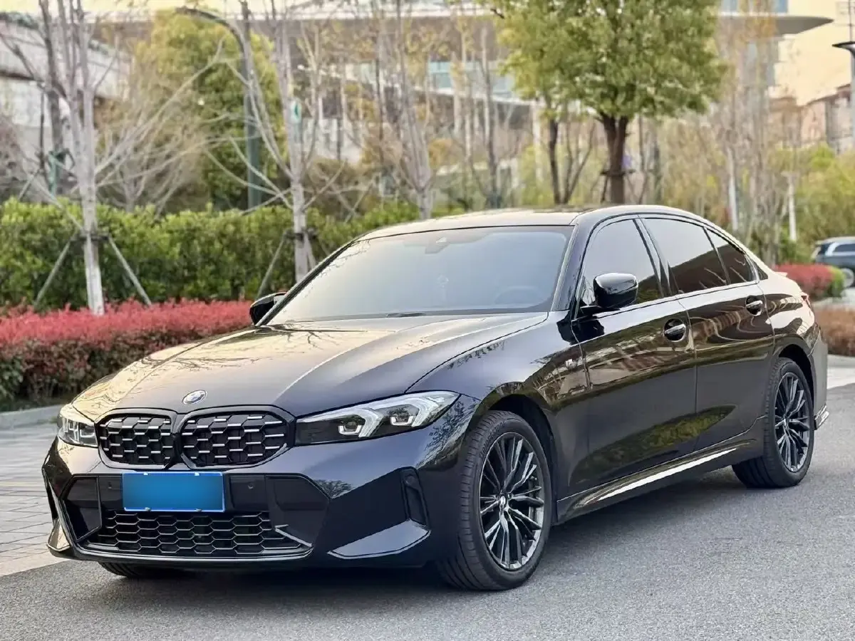 2024 BMW 3 Series 2.0T 184HP L4 8AT