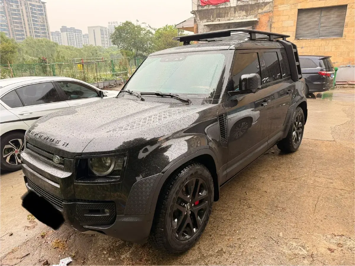 2024 Land Rover Defender 3.0T 400HP L6 8AT