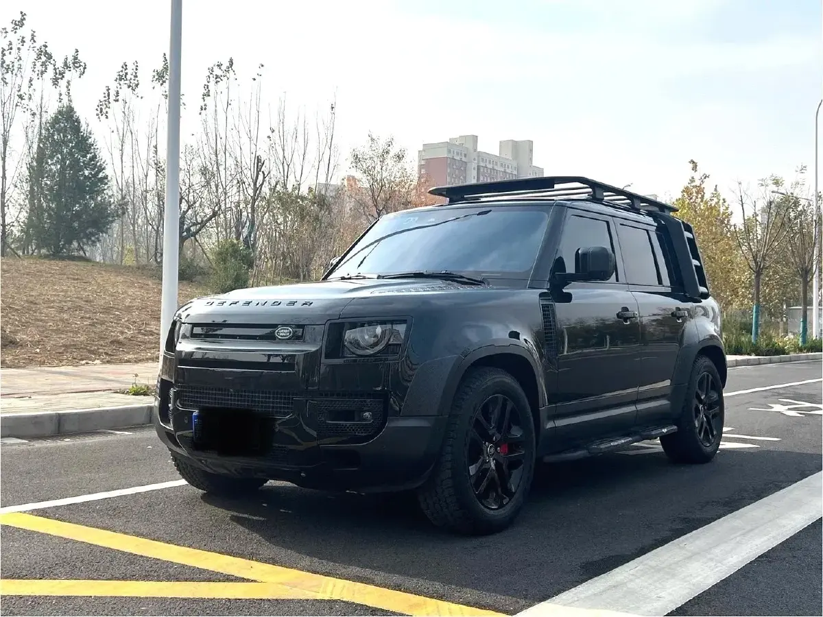 2023 Land Rover Defender 3.0T 400HP L6 8AT