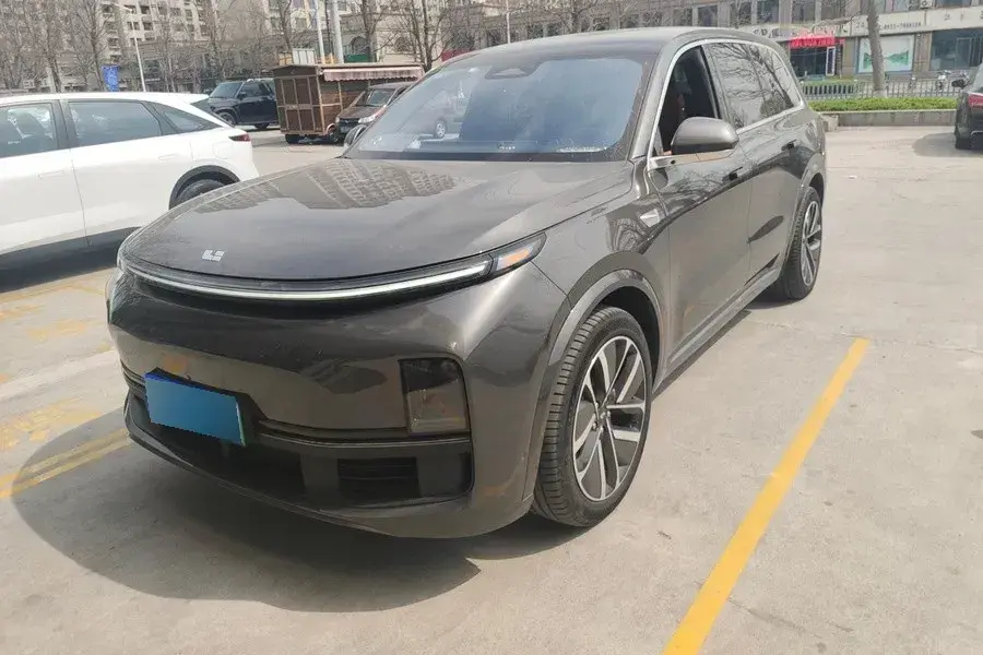 2023 Li L9 Range Extended 154HP REEV 42.6KWH