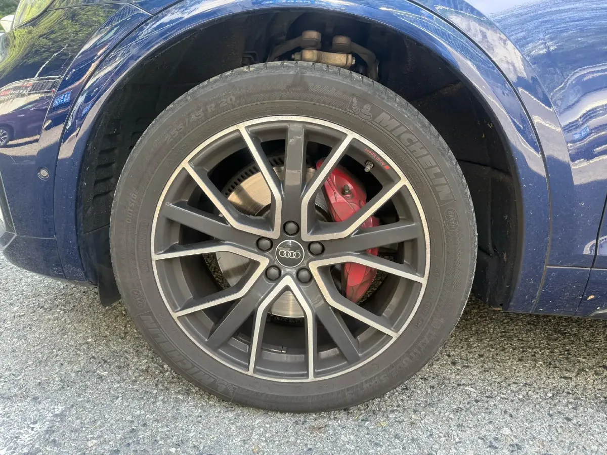 2021 Audi SQ5 3.0T 354HP V6 8AT,autocango,china used car exporter,china ev exporter,chinese used car exporter,chinese used ev exporter