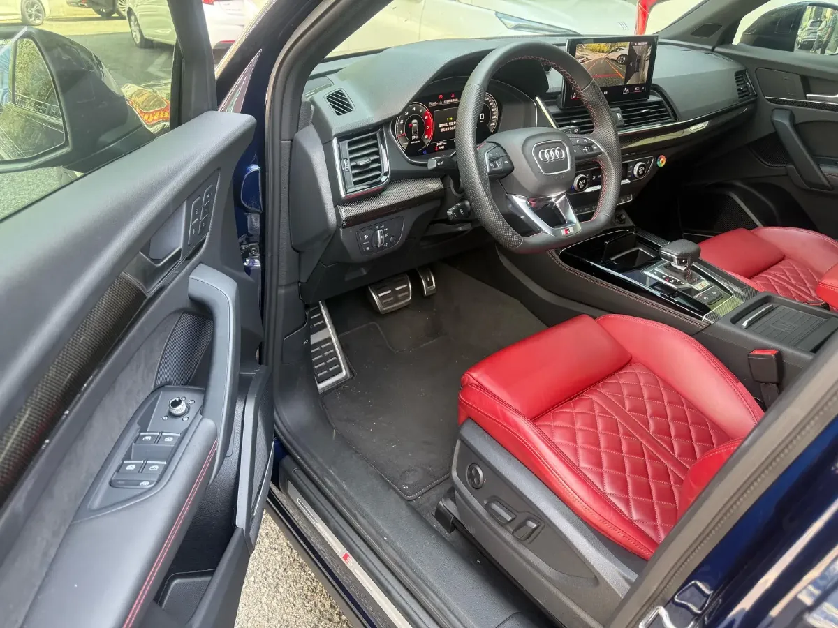 2021 Audi SQ5 3.0T 354HP V6 8AT,autocango,china used car exporter,china ev exporter,chinese used car exporter,chinese used ev exporter