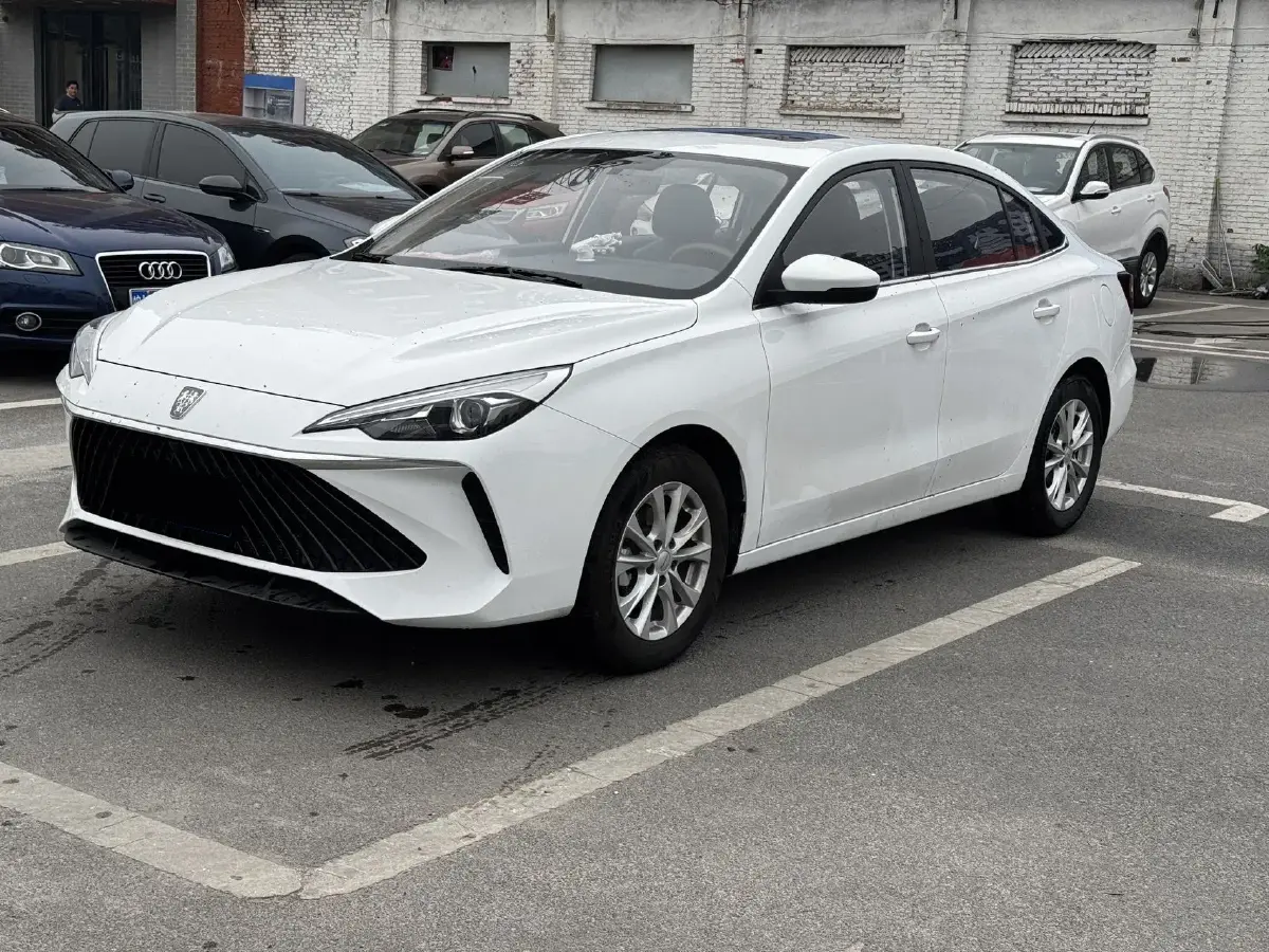 2023 Roewe i5 1.5L 129HP L4 CVT