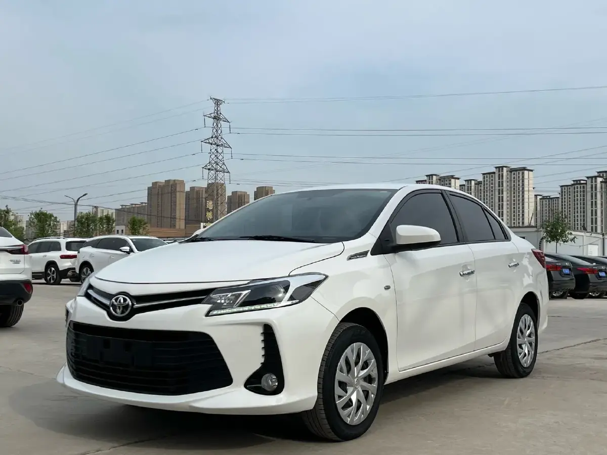2022 Toyota Vios 1.5L 112HP L4 CVT