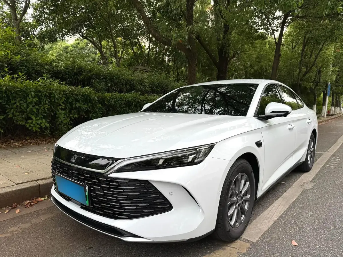 2025 BYD QinL 1.5L 101HP L4 E-CVT PHEV 10.08KWH