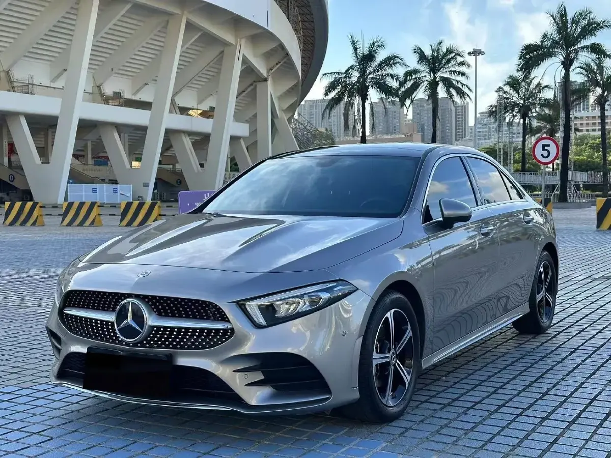 2022 Mercedes-Benz A Class 1.3T 163HP L4 7DCT