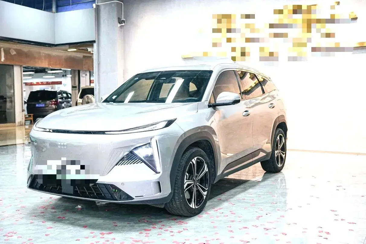 2023 Geely Galaxy L7 1.5T 163HP L4 3DHT PHEV 18.7KWH