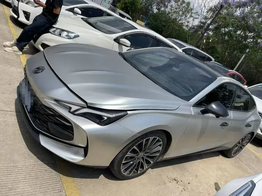 2023 MG 7 2.0T 261HP L4 9AT