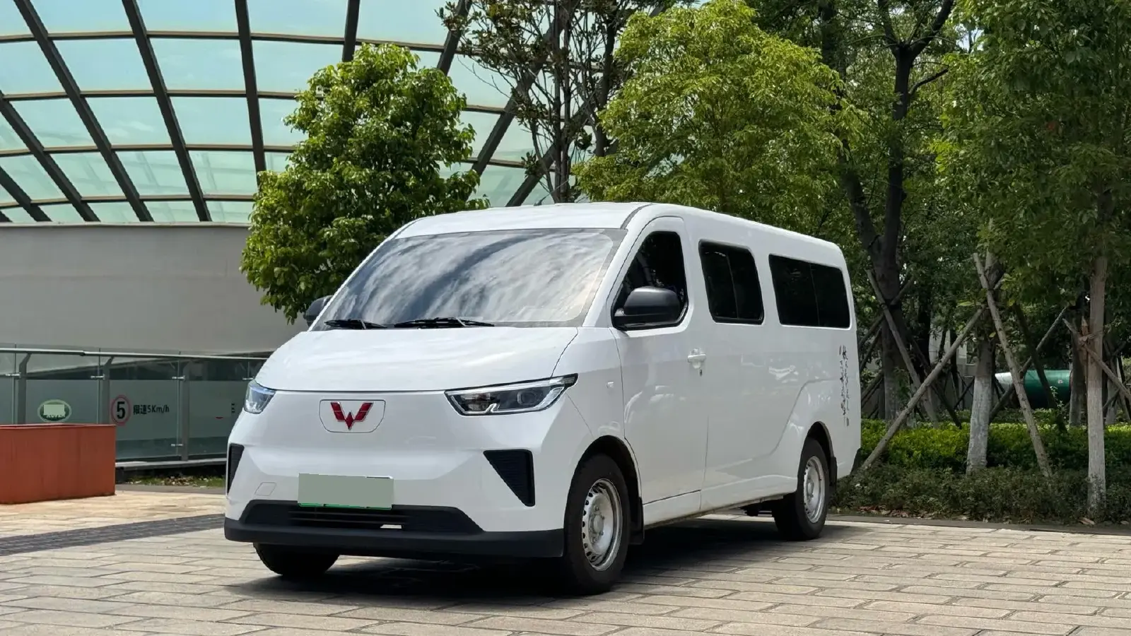 2024 WuLing YangGuang BEV 41.9KWH