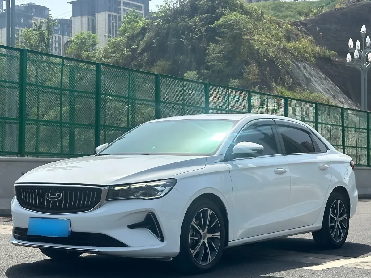 2022 Geely Emgrand L 1.4T 141HP L4 CVT