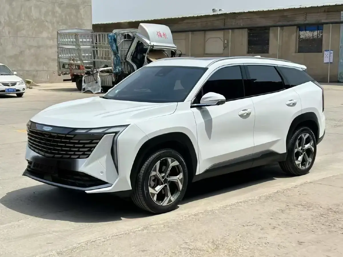 2023 Geely StarRay 1.5T 181HP L4 7DCT