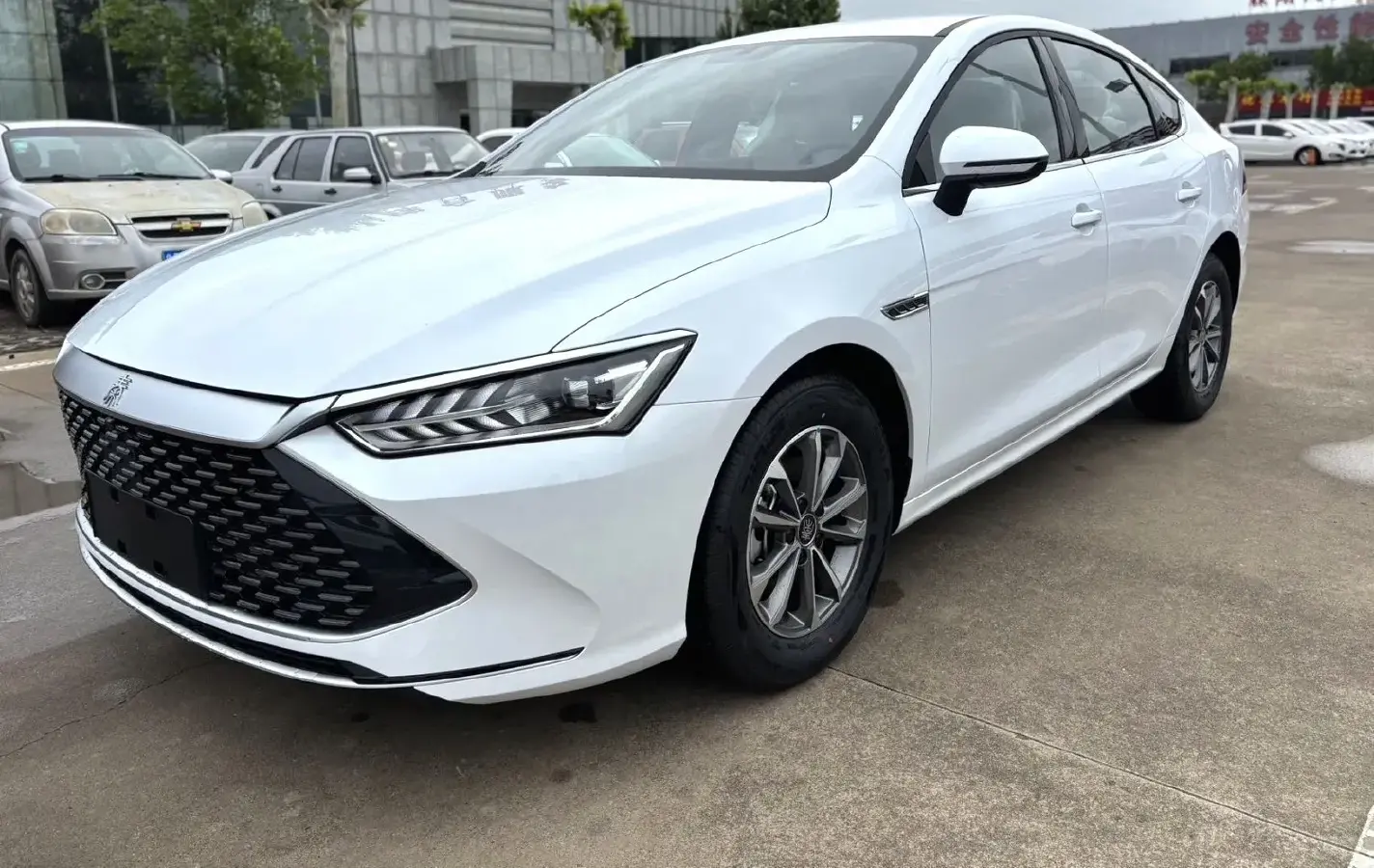 2024 BYD Qin Plus 1.5L 110HP L4 E-CVT PHEV 8.32KWH