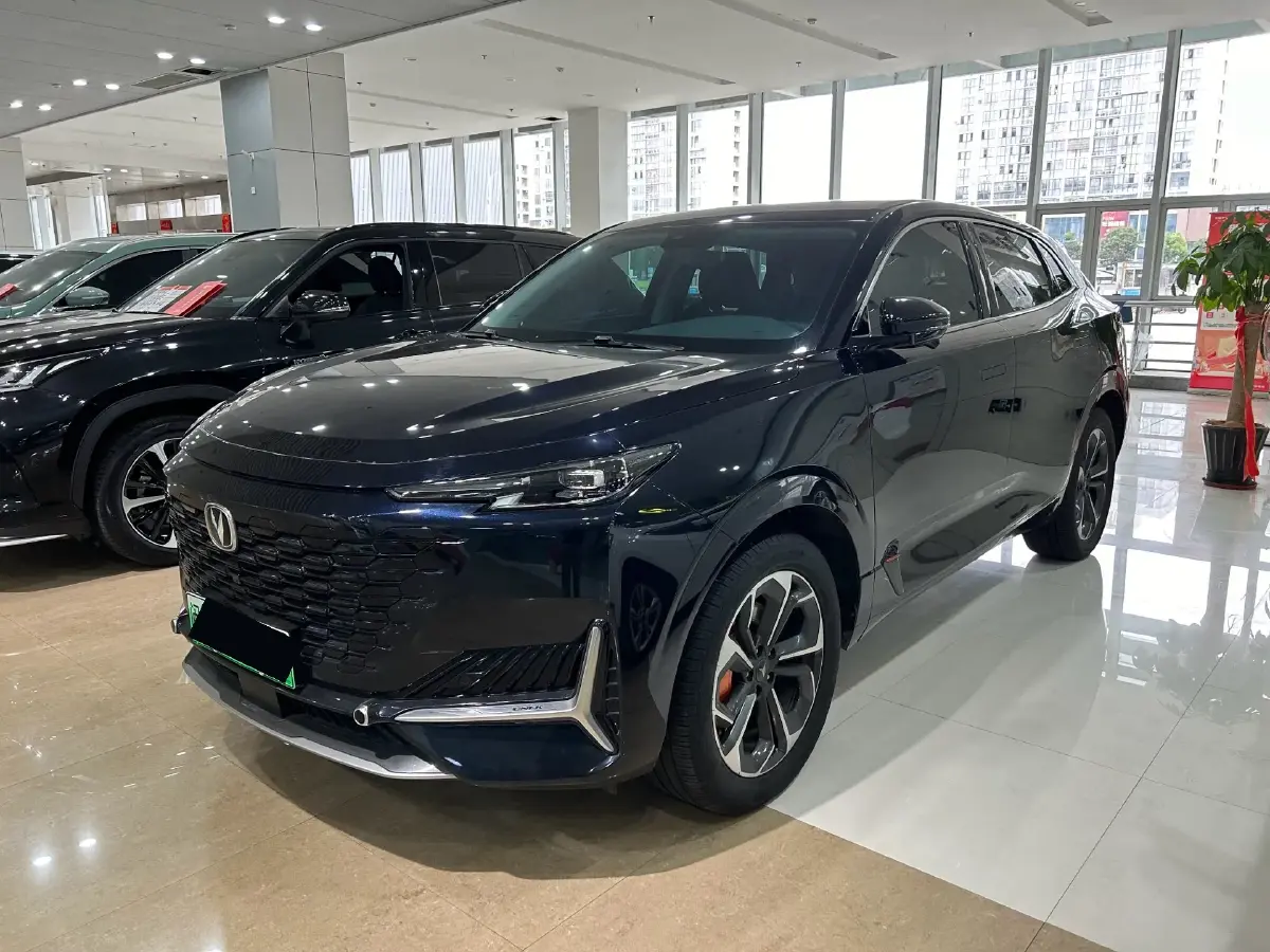 2022 ChangAn UNI-K iDD 1.5T 170HP L4 6TCT PHEV 30.74KWH