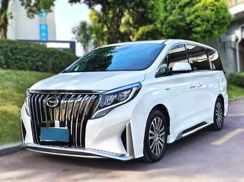 2021 GAC Trumpchi M8 2.0T 252HP L4 8AT