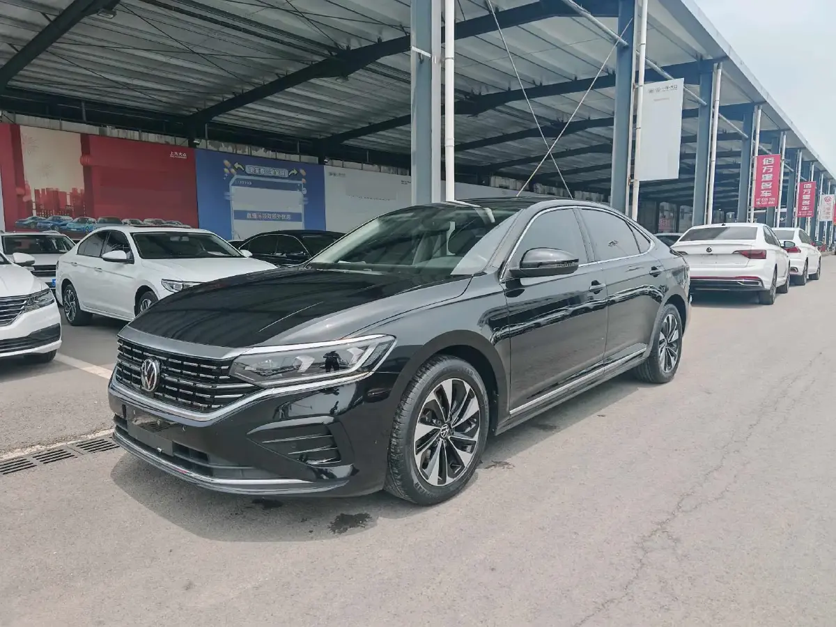 2022 Volkswagen Passat 1.4T 150HP L4 7DCT