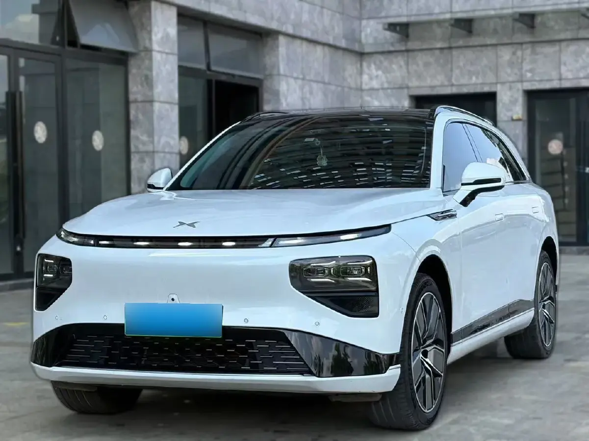 2022 Xpeng G9 BEV 98KWH