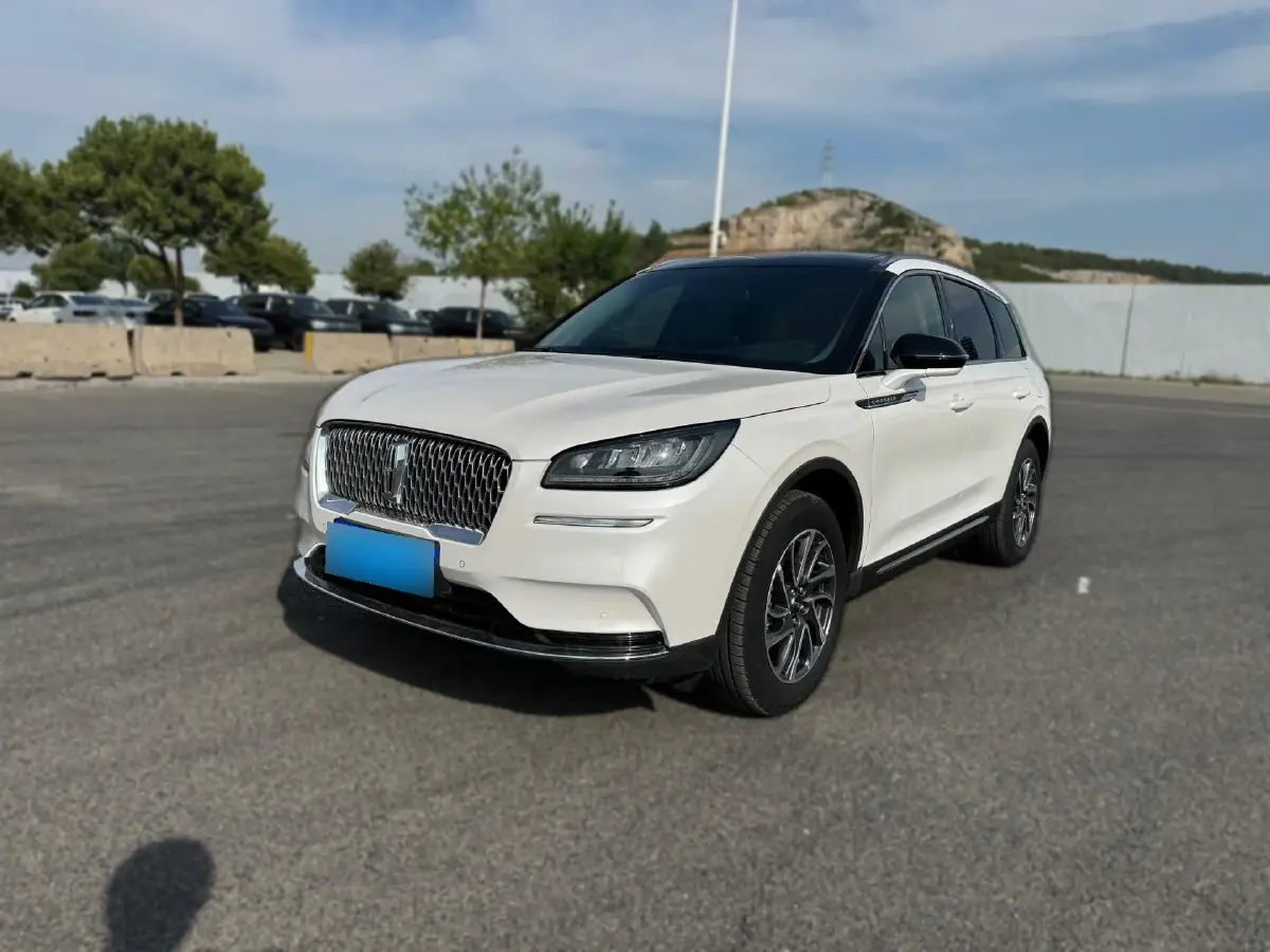 2022 Lincoln Corsair 2.0T 245HP L4 8AT