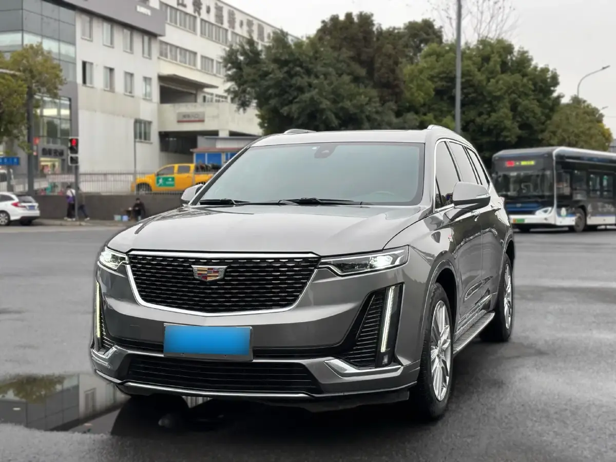 2022 Cadillac XT6 2.0T 237HP L4 9AT