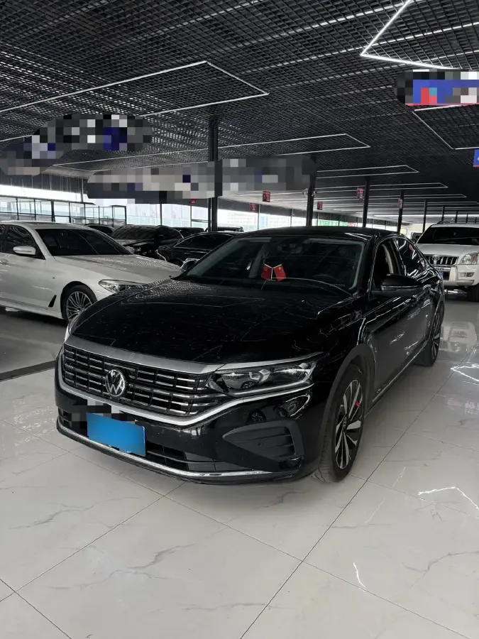 2024 Volkswagen Passat 2.0T 220HP L4 7DCT