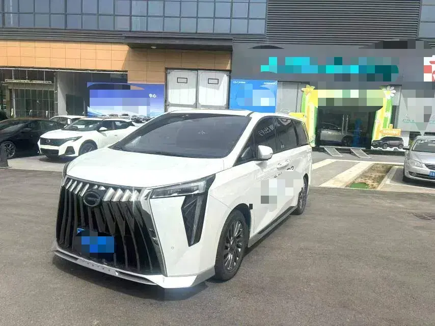 2023 GAC Trumpchi M8 2.0T 190HP L4 E-CVT Hybrid