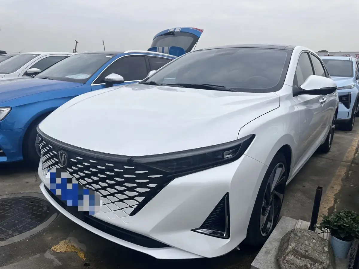 2023 ChangAn Raeton Plus 1.5T 188HP L4 7DCT