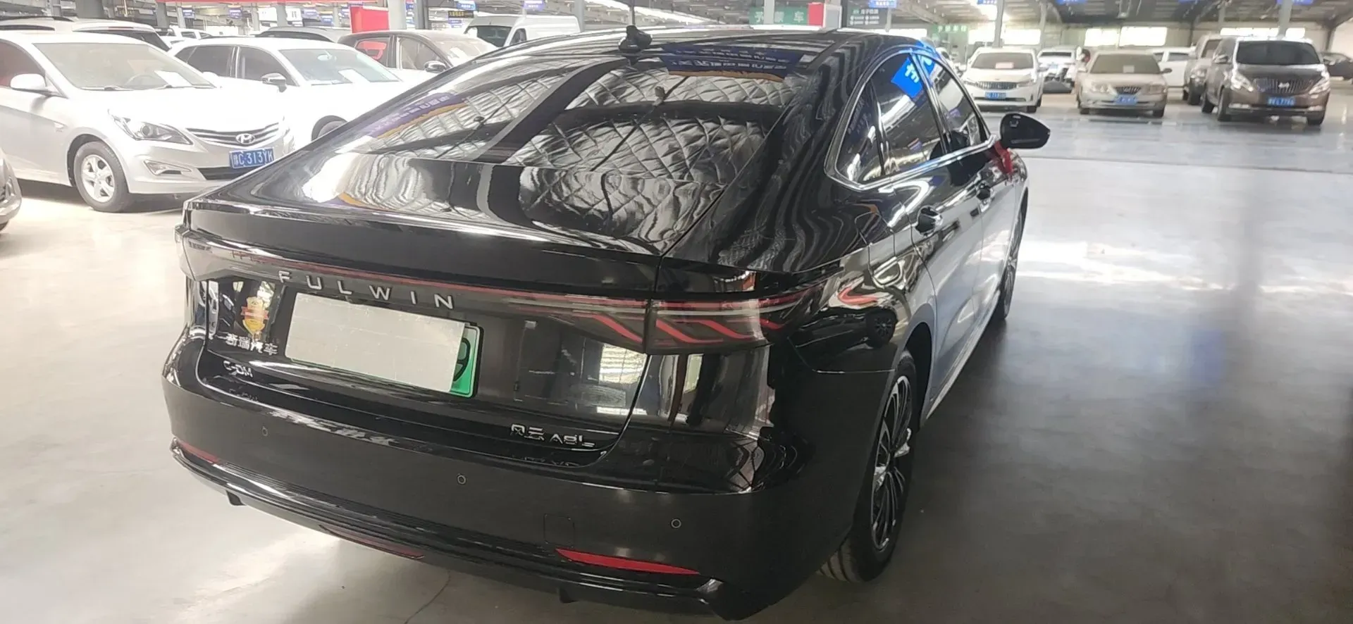 2025 Fulwin FulwinA8L 1.5T 156HP L4 1DHT PHEV 18.67KWH,autocango,china used car exporter,china ev exporter,chinese used car exporter,chinese used ev exporter