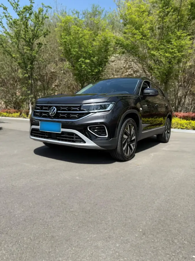 2023 Volkswagen Tayron 2.0T 186HP L4 7DCT