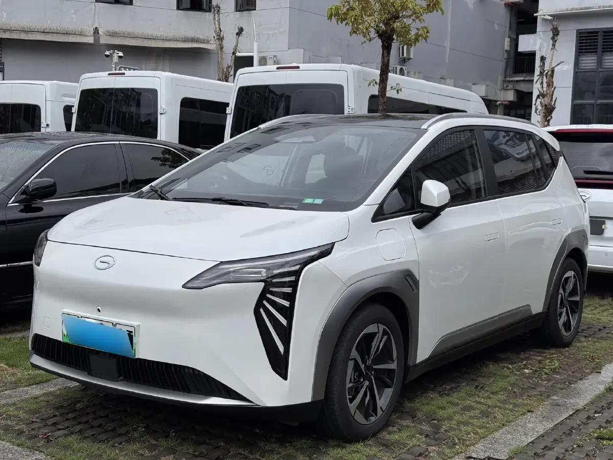2023 Aion Y BEV 61.7KWH