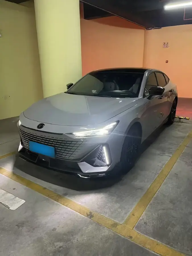 2022 ChangAn UNI-V 1.5T 188HP L4 7DCT