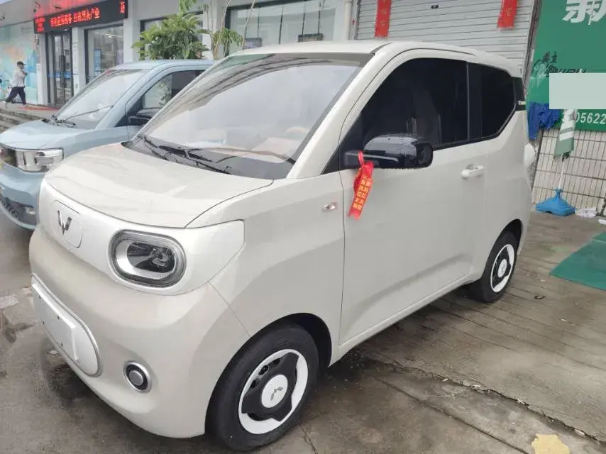 2025 WuLing ZhiGuang BEV 17.7KWH