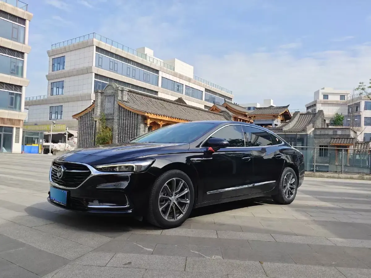 2020 Buick Larcosse 2.0T 237HP L4 9AT 2020 Buick Larcosse 2.0T 237HP L4 9AT