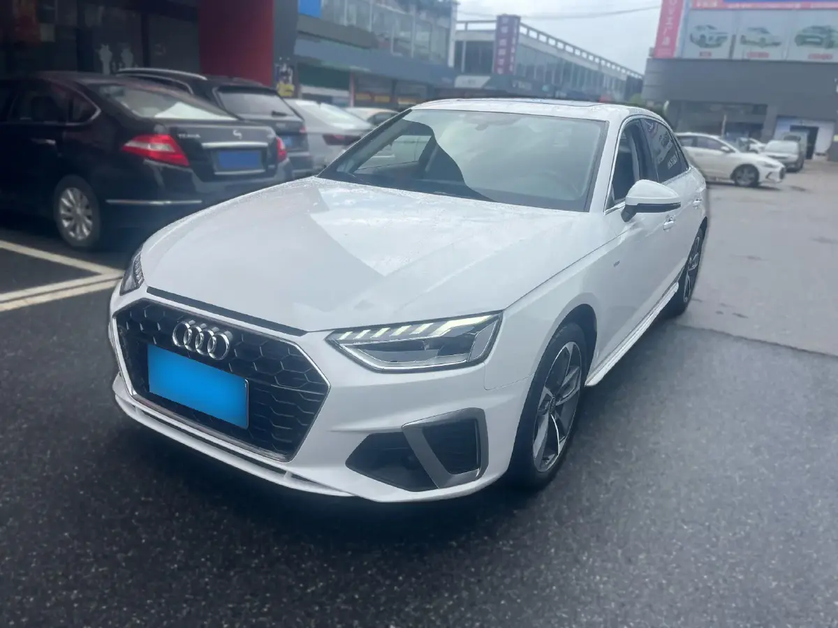 2020 Audi A4L 2.0T 190HP L4 7DCT