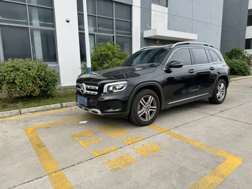 2023 Mercedes-Benz GLB Class 2.0T 190HP L4 8DCT
