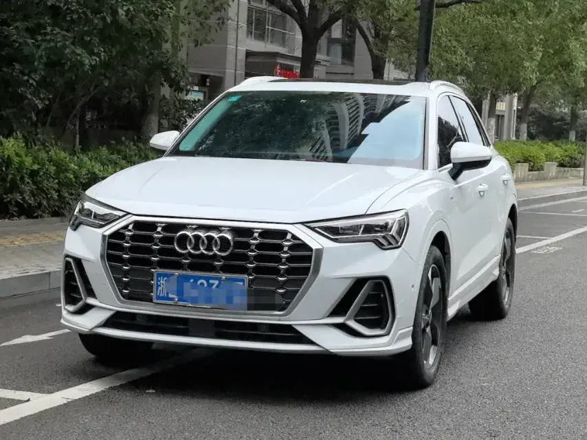 2023 Audi Q2L 1.5T 160HP L4 7DCT